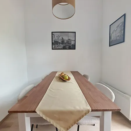 Mabo Apartments - Ljubljana 류블랴나